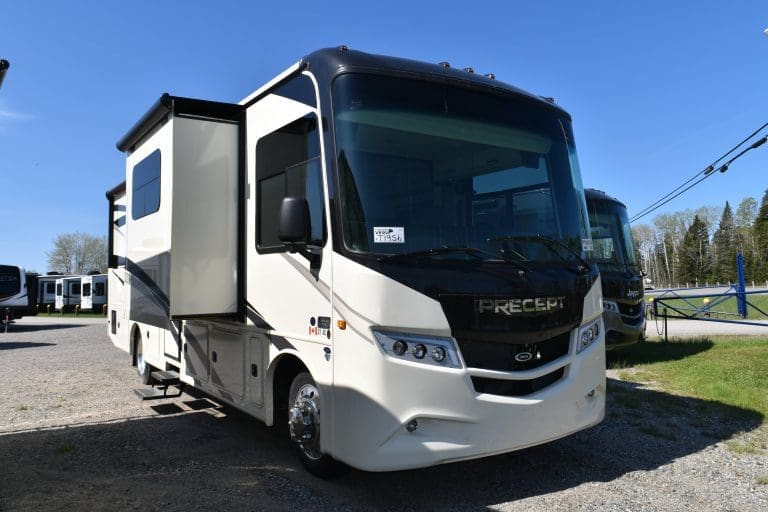 JCB_7015